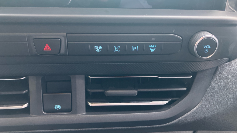 Ford Transit Custom E-320 L1 Rwd 100kW 65kWh H1 Van Limited Auto